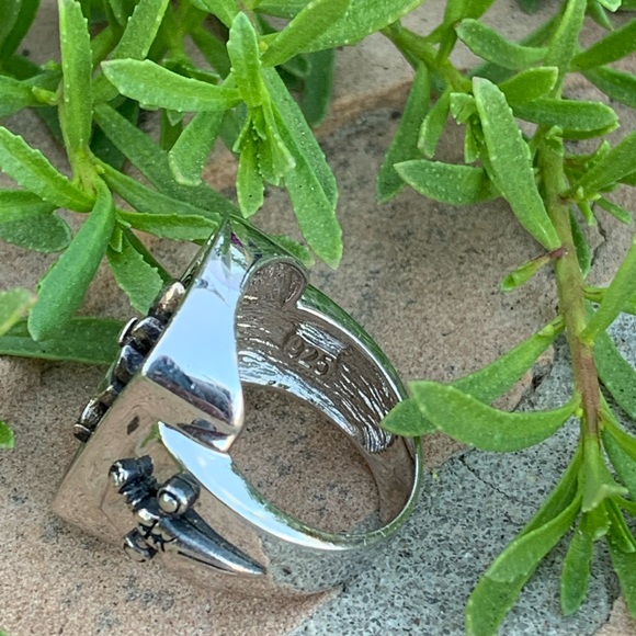 Alan K Cross on Red Stingray with Swords 🗡 on Sides Sterling Silver Ring - Picture 3 of 12